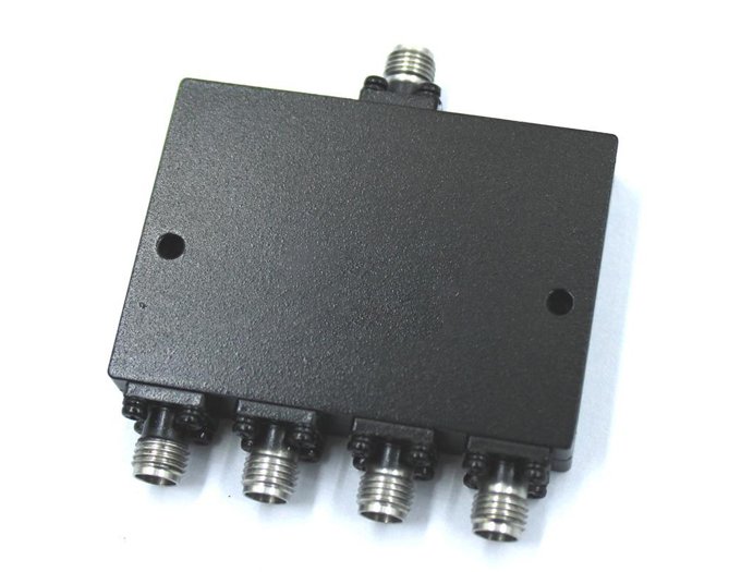 4 Way Power Divider</p> From 18GHz to 40GHz