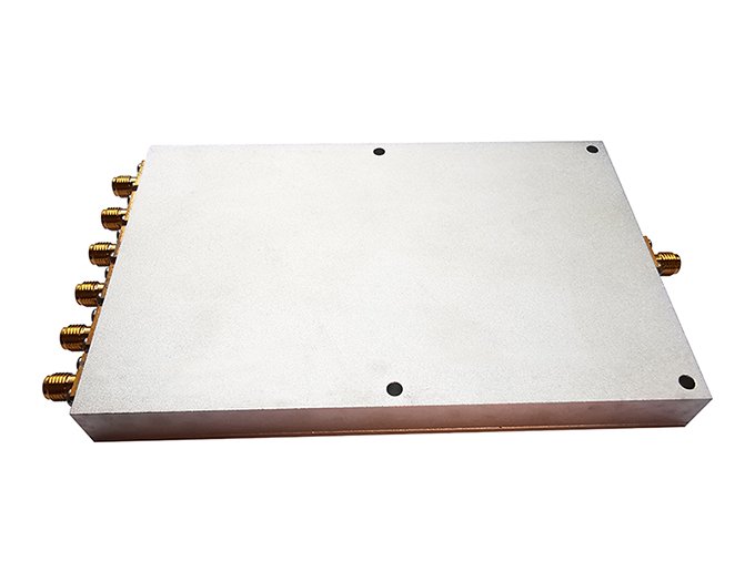 650~2700MHz</p>Diviseur De Puissance à 6 voies