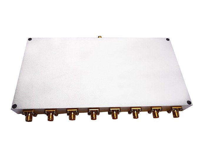 8 Way Power Divider</p> From 5MHz to 500MHz