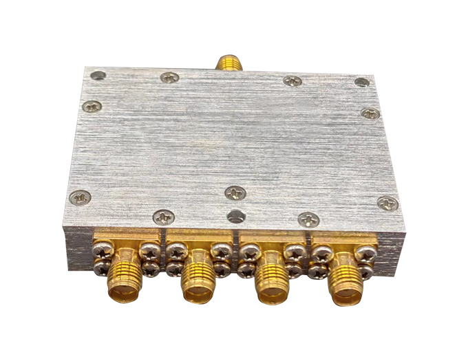 2000~4200MHz</p>Diviseur De Puissance à 4 voies